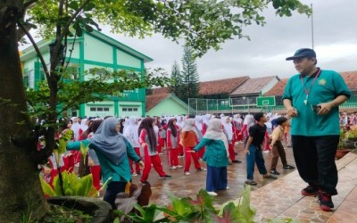 SENAM PAGI BERSAMA MTSN 2 GARUT, TINGKATKAN KEBUGARAN JASMANI DAN ROHANI SAMBUT RAMADHAN 1447 H